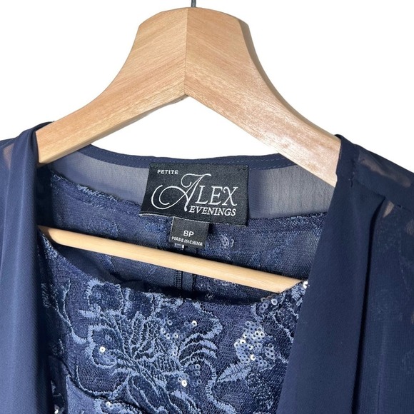 New Women’s Alex Evenings Short Embroidered Dress with Illusion Jacket Size 8P - Picture 4 of 10